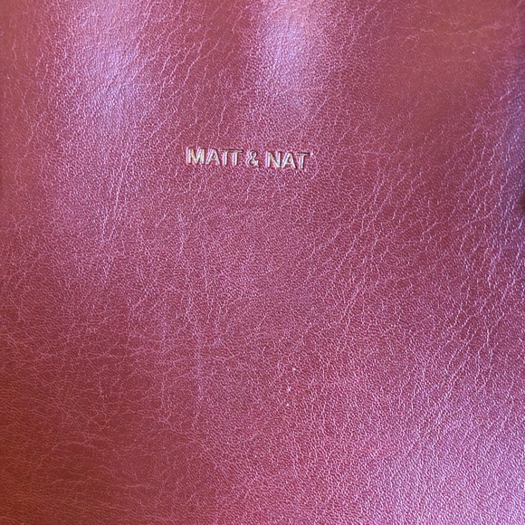 Matt & Nat Tote - Picture 3 of 8